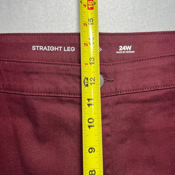 NWT St. John's Bay Women's Stretch Straight Mid Rise Burgundy Jeans Plus Sz 24W - Picture 9 of 11
